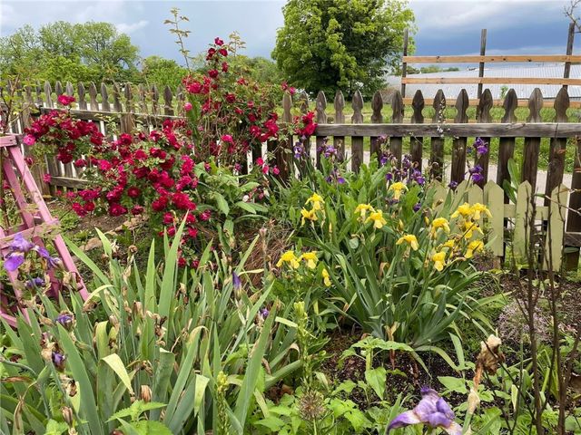 400 Harris Street, Huntsville, AR 72740