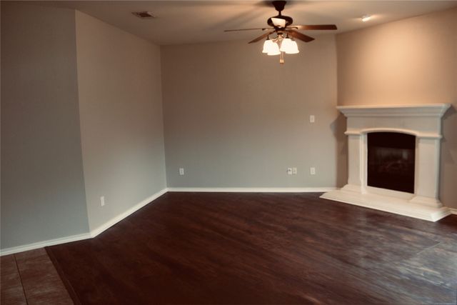 10240 Los Barros Trail, Fort Worth, TX 76177