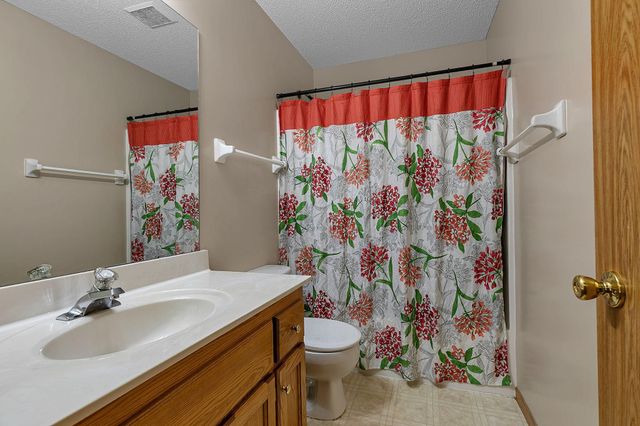 405 12th Avenue NW, Isanti, MN 55040