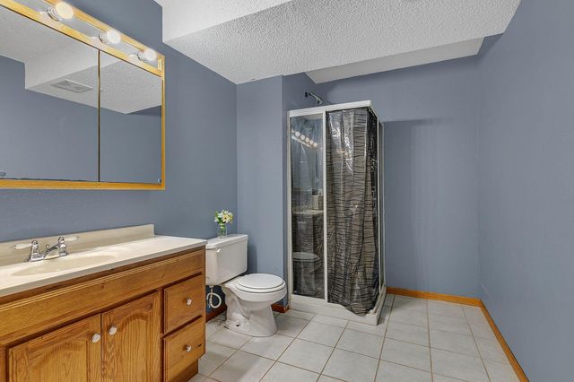 405 12th Avenue NW, Isanti, MN 55040