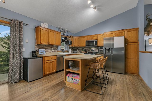 405 12th Avenue NW, Isanti, MN 55040