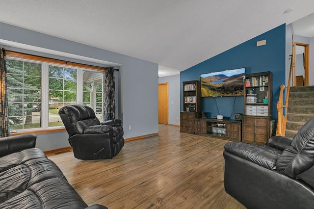 405 12th Avenue NW, Isanti, MN 55040
