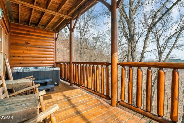 3012 Legacy Vista Drive, Sevierville, TN 37876