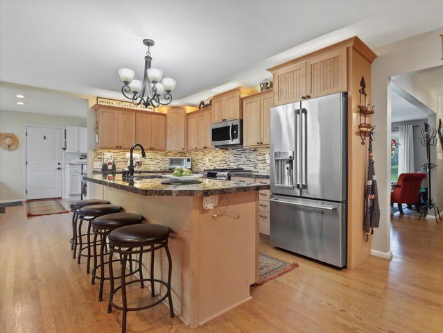 12128 W Euclid AVENUE, West Allis, WI 53227