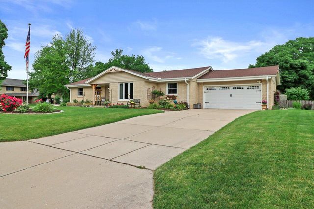12128 W Euclid AVENUE, West Allis, WI 53227