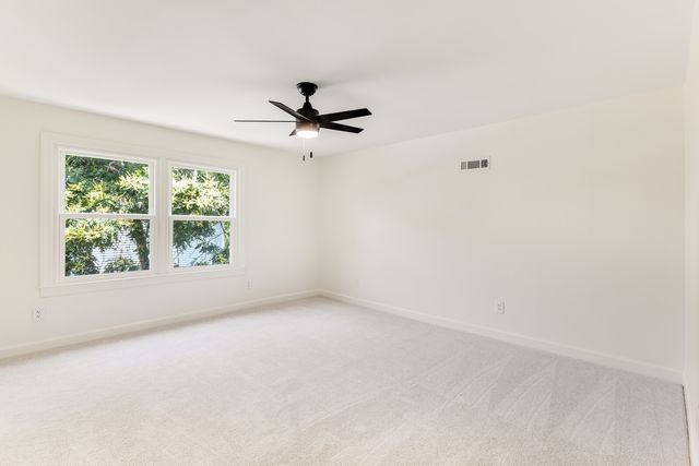 1208 Newmans Trl, Hendersonville, TN 37075