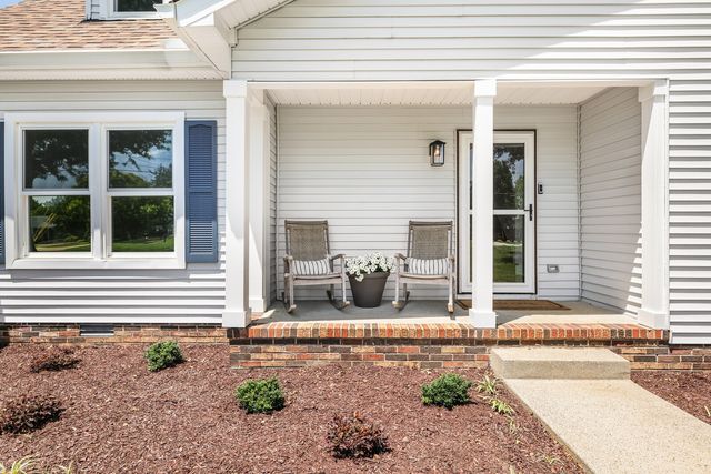 1208 Newmans Trl, Hendersonville, TN 37075