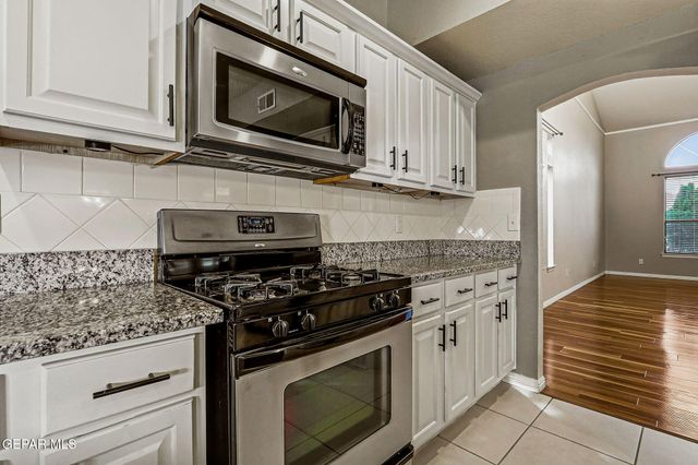 14021 Cliff Rose Court, Horizon City, TX 79928