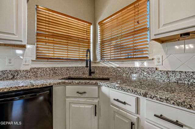 14021 Cliff Rose Court, Horizon City, TX 79928