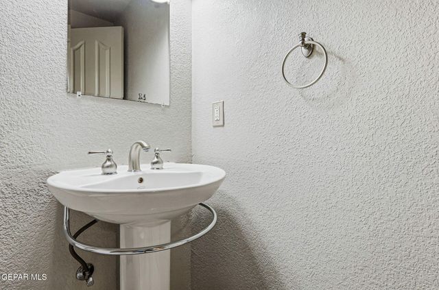 14021 Cliff Rose Court, Horizon City, TX 79928