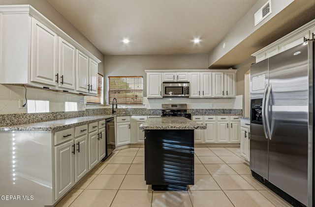 14021 Cliff Rose Court, Horizon City, TX 79928