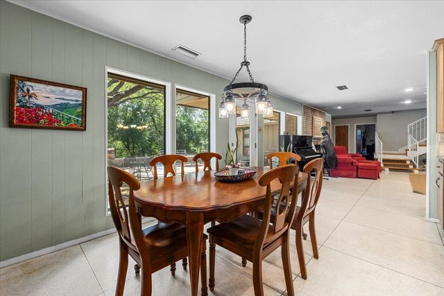 4017 Hildring Drive E, Fort Worth, TX 76109