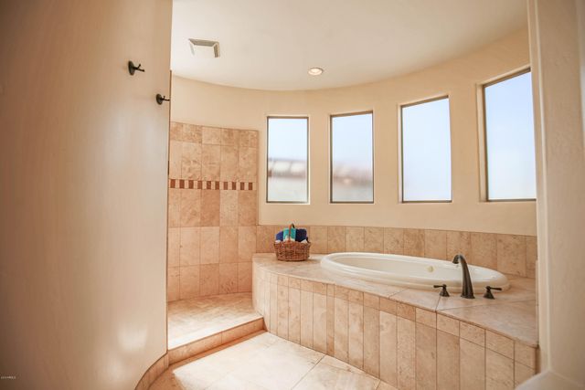 21908 W BELOAT Road, Buckeye, AZ 85326