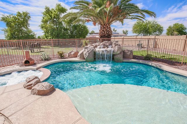 21908 W BELOAT Road, Buckeye, AZ 85326