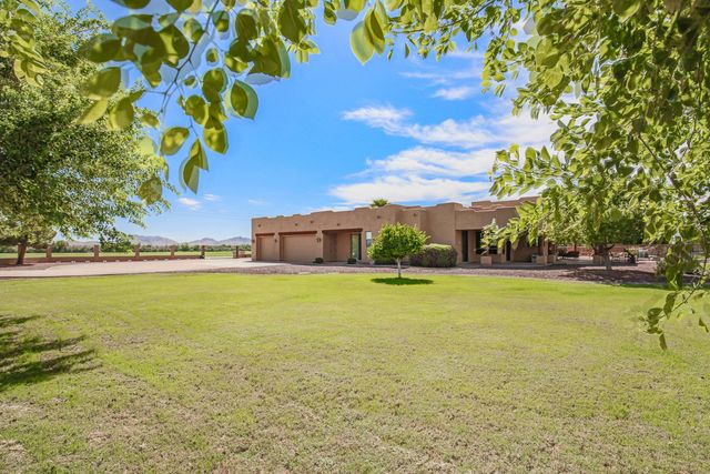 21908 W BELOAT Road, Buckeye, AZ 85326