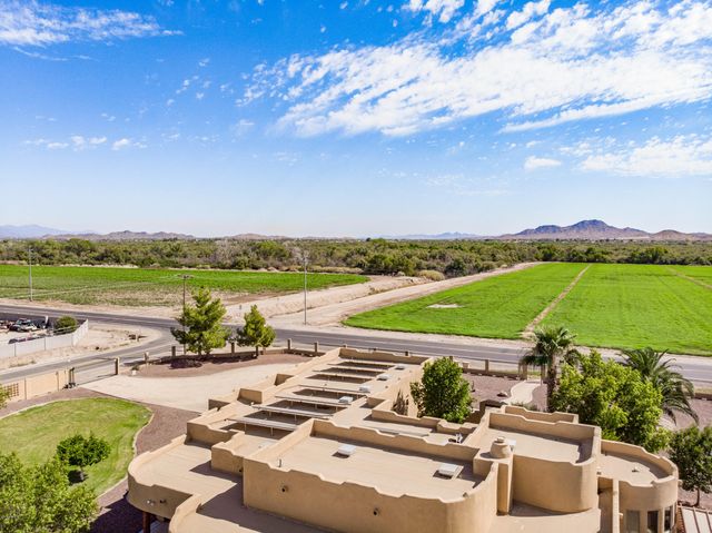 21908 W BELOAT Road, Buckeye, AZ 85326