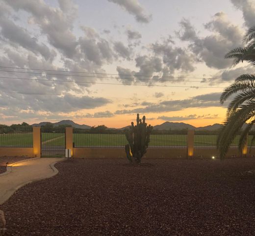 21908 W BELOAT Road, Buckeye, AZ 85326