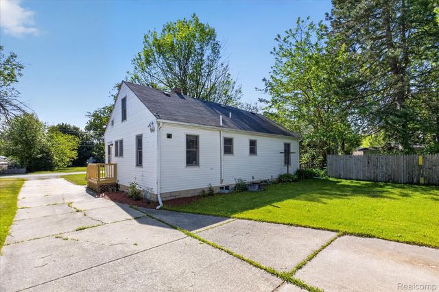 3005 Hanchett Street, Carrollton Township, MI 48604