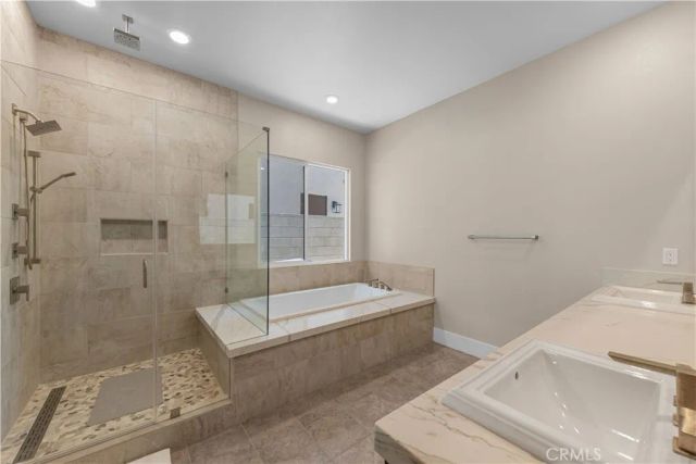 57 Ray, Irvine, CA 92618