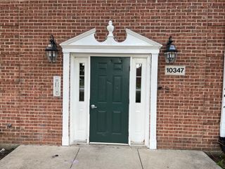 10347 Dearlove Road 301, Glenview, IL 60025