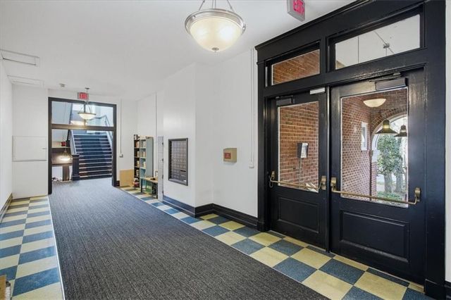 1031 State Street NW 106, Atlanta, GA 30318