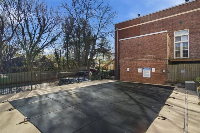 1031 State Street NW 106, Atlanta, GA 30318