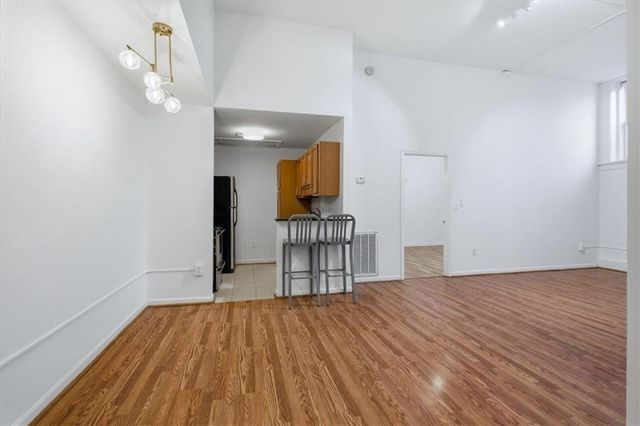 1031 State Street NW 106, Atlanta, GA 30318