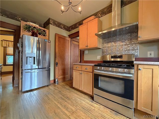 25 Palmer Avenue, Tonawanda, NY 14217