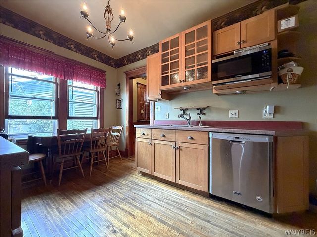 25 Palmer Avenue, Tonawanda, NY 14217