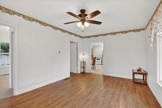 1504 W 7th Avenue, Brodhead, WI 53520