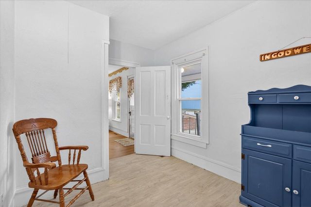 1504 W 7th Avenue, Brodhead, WI 53520