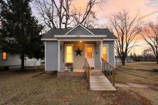 1504 W 7th Avenue, Brodhead, WI 53520