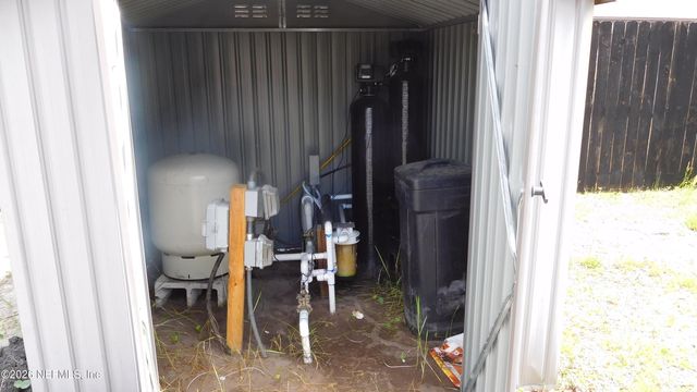 8685 ODIS YARBOROUGH Road, Glen St. Mary, FL 32040