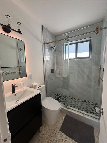 2723 SW 31st Ct 2, Miami, FL 33133