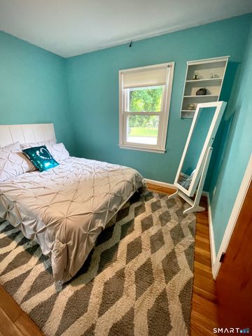 41 Cumpstone Drive, Hamden, CT 06518