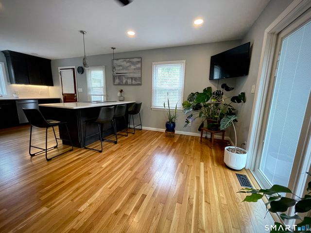 41 Cumpstone Drive, Hamden, CT 06518