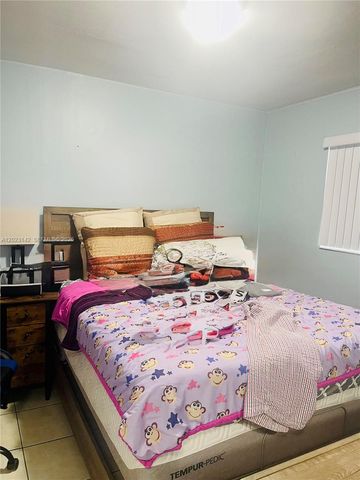 3410 SW 89th Court, Miami, FL 33165
