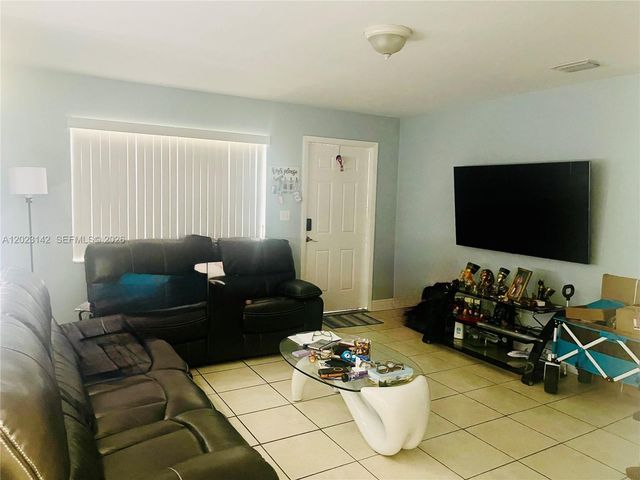 3410 SW 89th Court, Miami, FL 33165