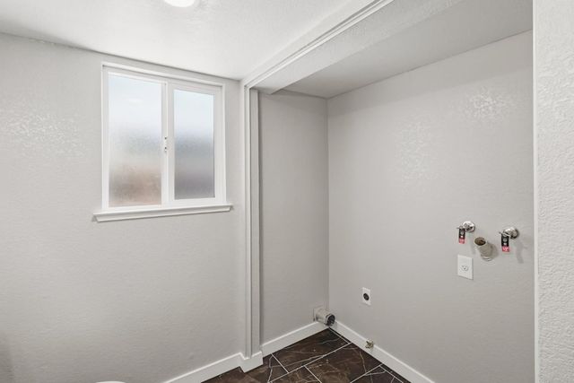 7521 Delta Pointe Way, Sacramento, CA 95823