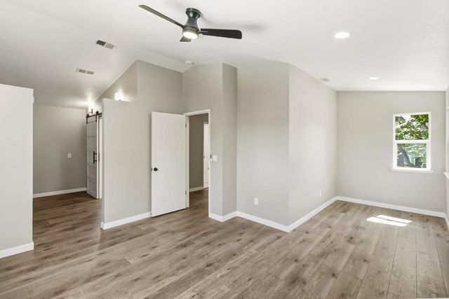 7521 Delta Pointe Way, Sacramento, CA 95823