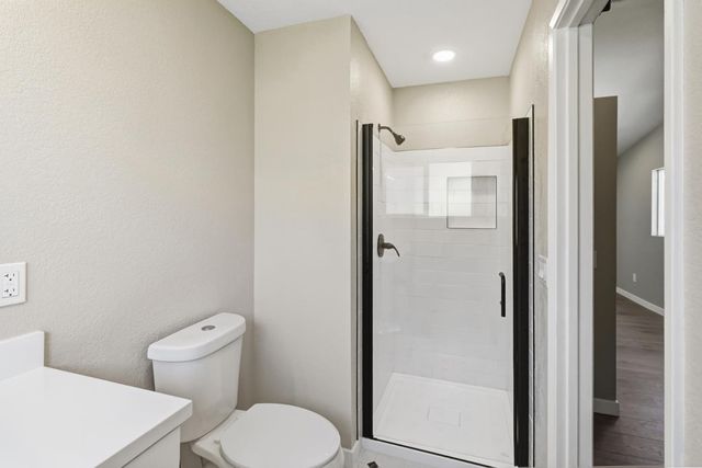 7521 Delta Pointe Way, Sacramento, CA 95823