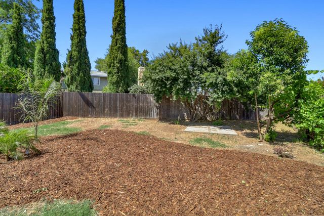 7521 Delta Pointe Way, Sacramento, CA 95823