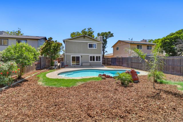 7521 Delta Pointe Way, Sacramento, CA 95823