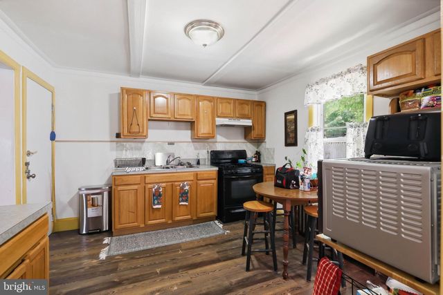 631 E CHESTNUT ST, Coatesville, PA 19320