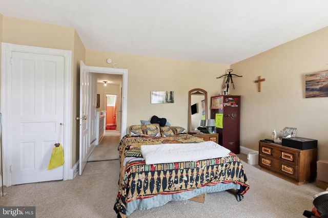 631 E CHESTNUT ST, Coatesville, PA 19320