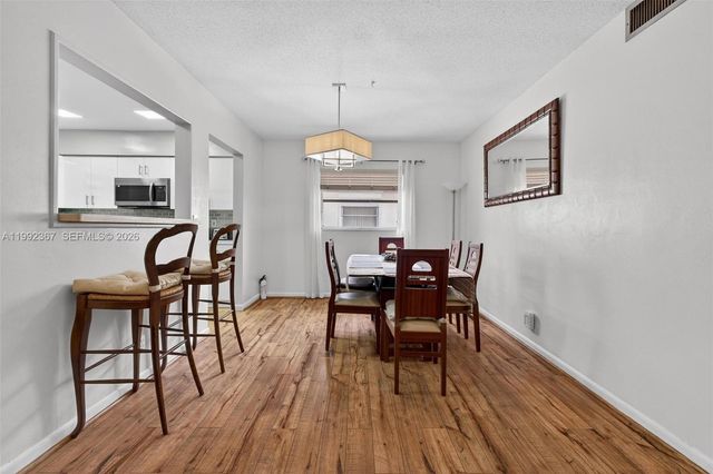 412 S Luna Ct 11, Hollywood, FL 33021