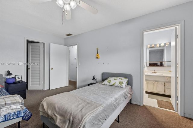 412 S Luna Ct 11, Hollywood, FL 33021