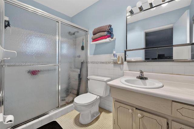 412 S Luna Ct 11, Hollywood, FL 33021