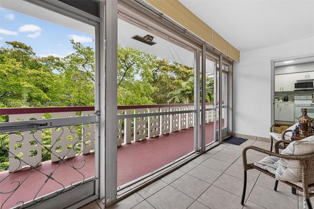 412 S Luna Ct 11, Hollywood, FL 33021