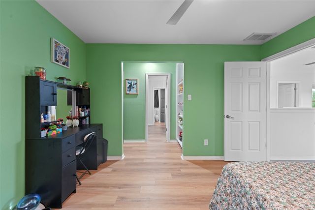 4895 Meadow Breeze Court, Fort Worth, TX 76140